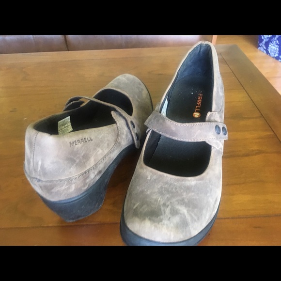 Merrell Shoes - Picture 4 of 5